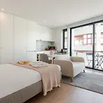 Lejlighed Hostwise Cozy With Balcony And Garage *