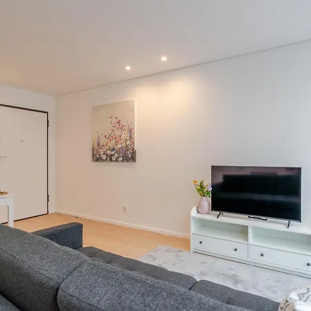Apartment Hostwise Cozy With Balcony And Garage Leca da Palmeira