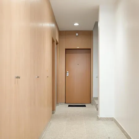 Hostwise Cozy With Balcony And Garage Leca da Palmeira